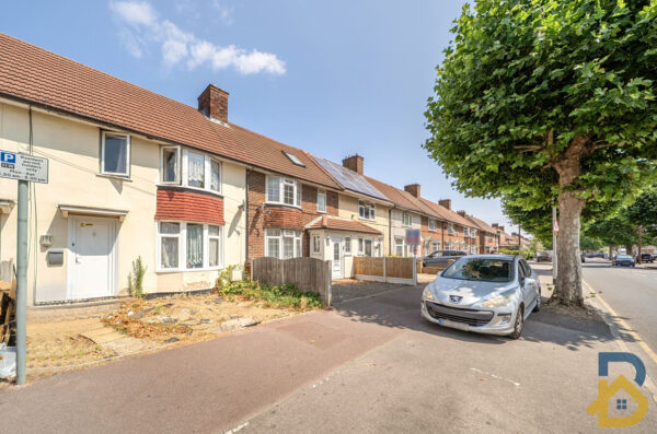 Parsloes Avenue, Dagenham, RM9