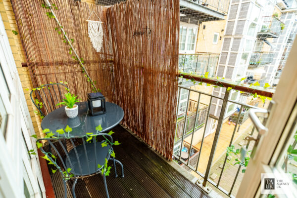 Malt House Place, Romford, RM1