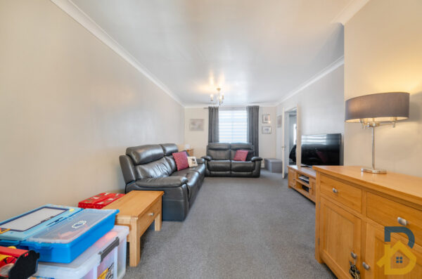 Spurling Road, Dagenham, RM9