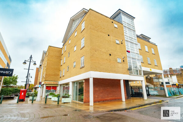 Malt House Place, Romford, RM1