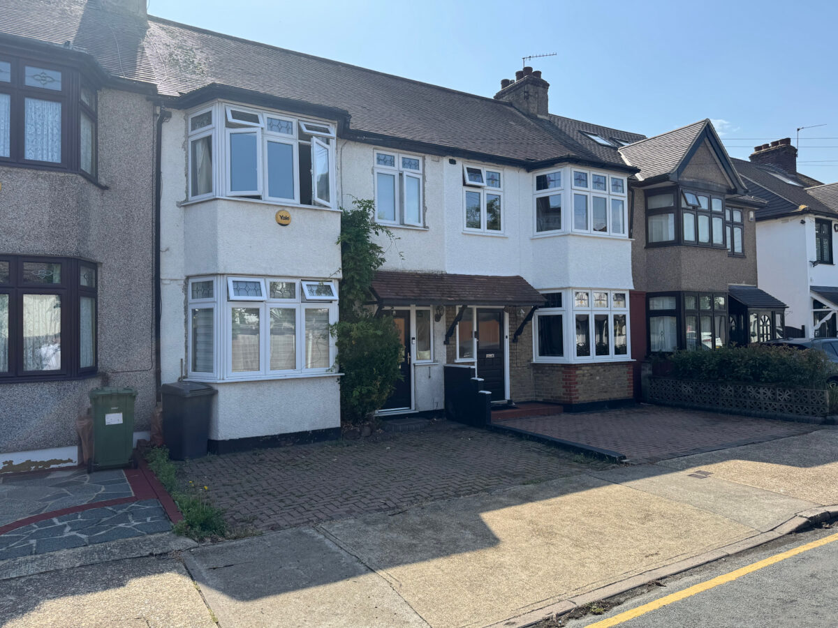 Norfolk Road, Upminster, RM14