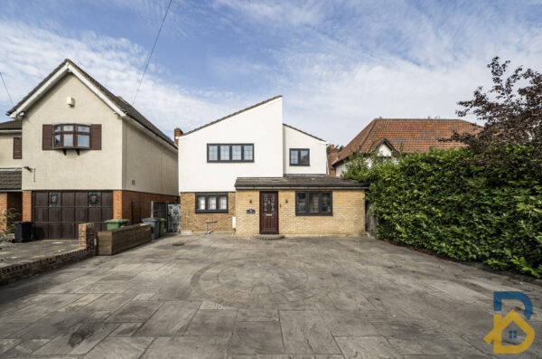 Brentwood Road, Romford, RM2