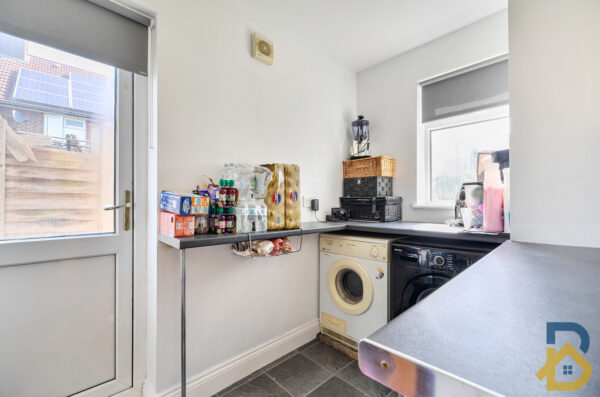 Spurling Road, Dagenham, RM9