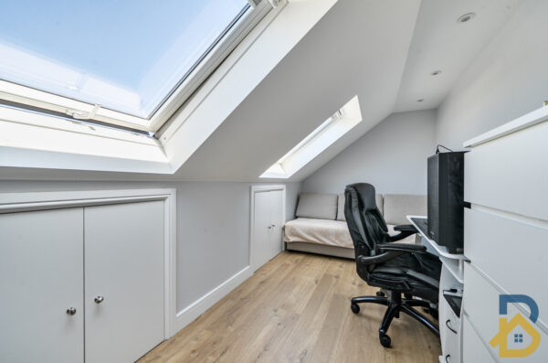 Walden Avenue, Rainham, RM13