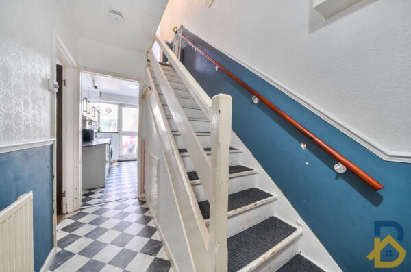 Fanshawe Crescent, Dagenham, RM9