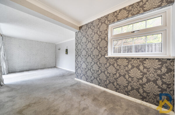 Brentwood Road, Romford, RM2
