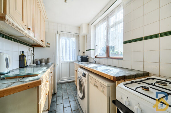 Langley Crescent, Dagenham, RM9