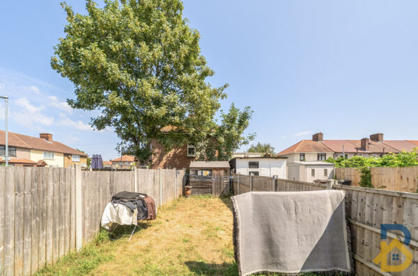Parsloes Avenue, Dagenham, RM9