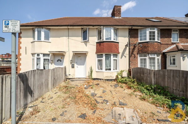 Parsloes Avenue, Dagenham, RM9