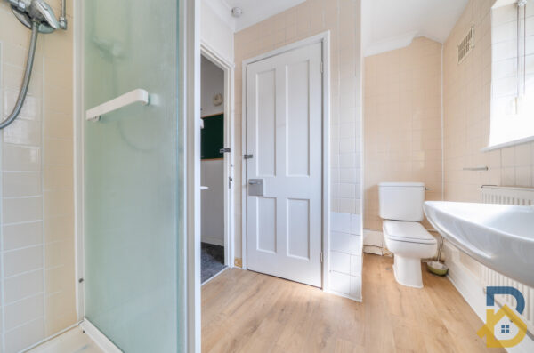 Langley Crescent, Dagenham, RM9