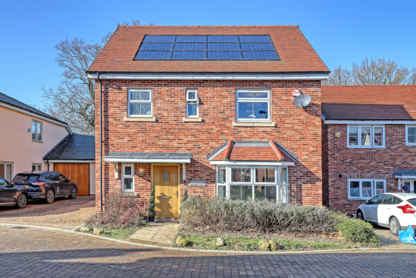 Watlington Gardens, Great Warley, CM13