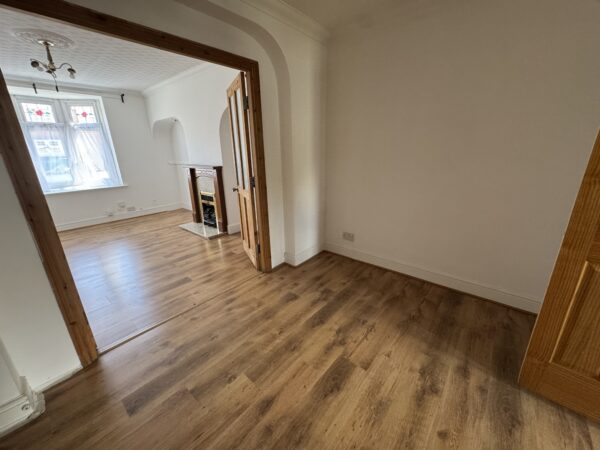 Stamford Road, Dagenham, RM9