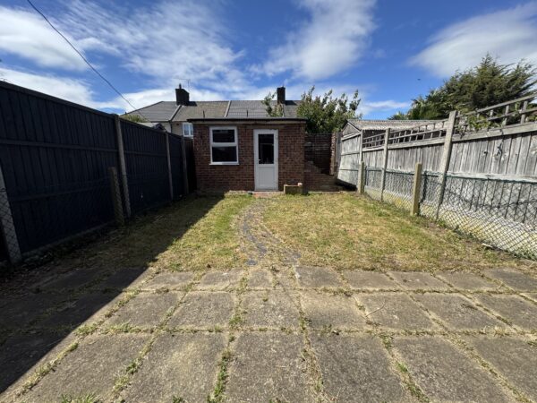 Stamford Road, Dagenham, RM9