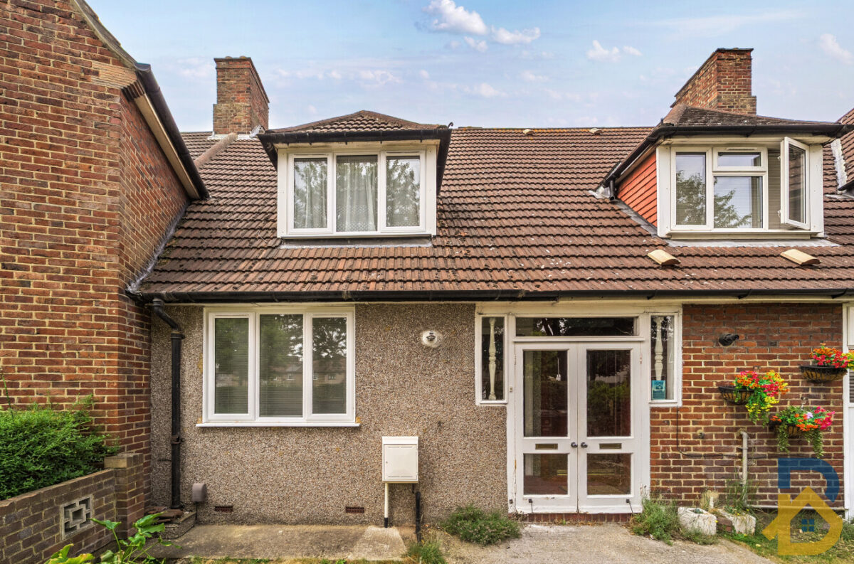 Fanshawe Crescent, Dagenham, RM9