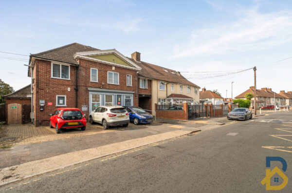 Langley Crescent, Dagenham, RM9