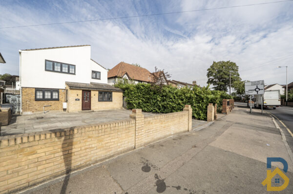 Brentwood Road, Romford, RM2