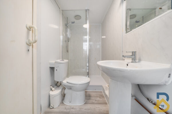 Langley Crescent, Dagenham, RM9