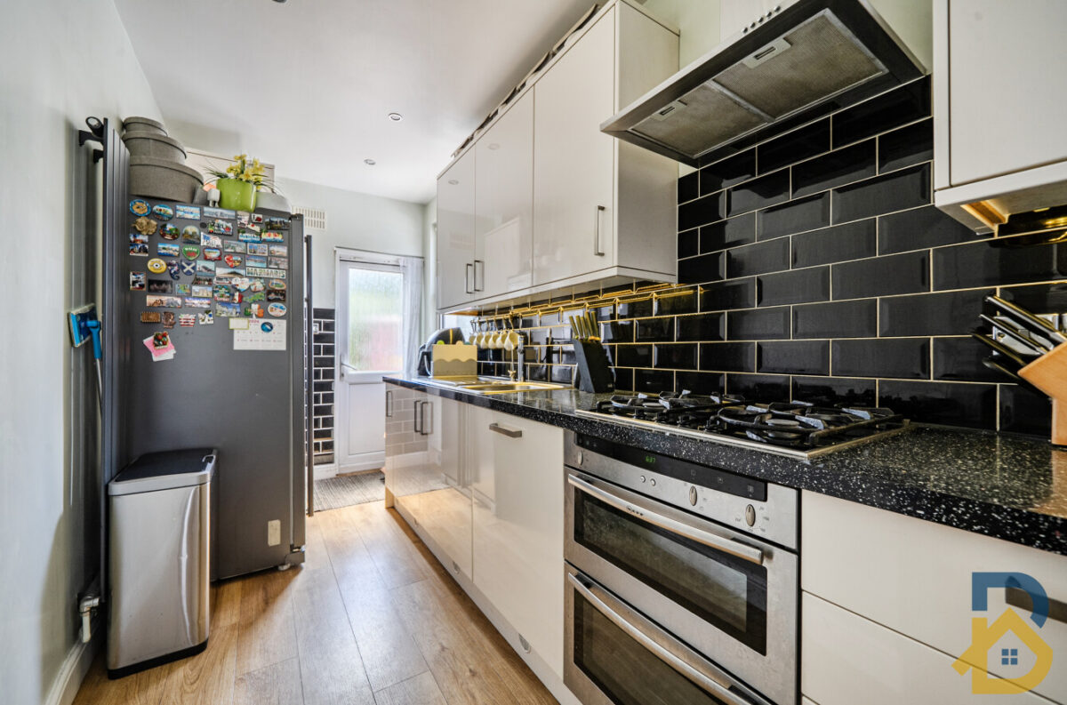 Walden Avenue, Rainham, RM13