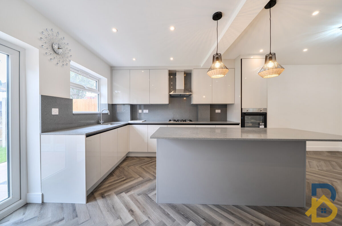 Kingston Road, Ilford, IG1