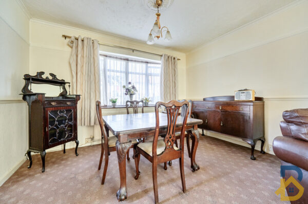 Langley Crescent, Dagenham, RM9