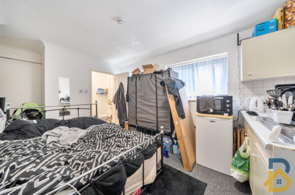Langley Crescent, Dagenham, RM9