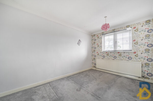 Brentwood Road, Romford, RM2