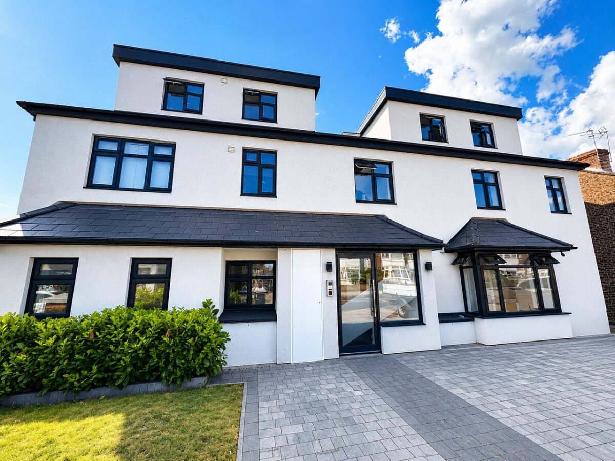 Station Lane, Hornchurch, RM12