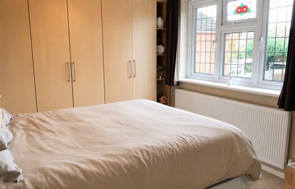 Hatfield Close, Hornchurch, RM12