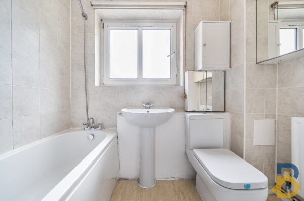 Heenan Close, Barking, IG11