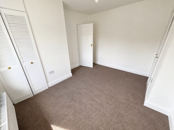 Westfield Road, Dagenham, RM9