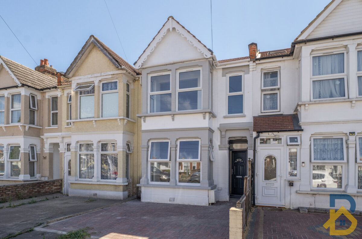 Kingston Road, Ilford, IG1