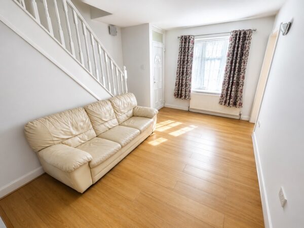 Rothwell Road, Dagenham, RM9