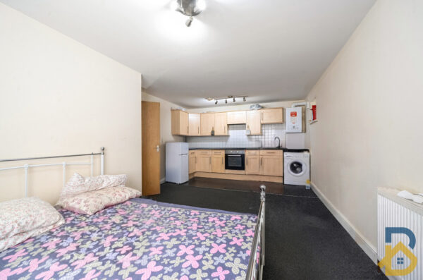 Carlisle Road, Ash Tree Court, RM1