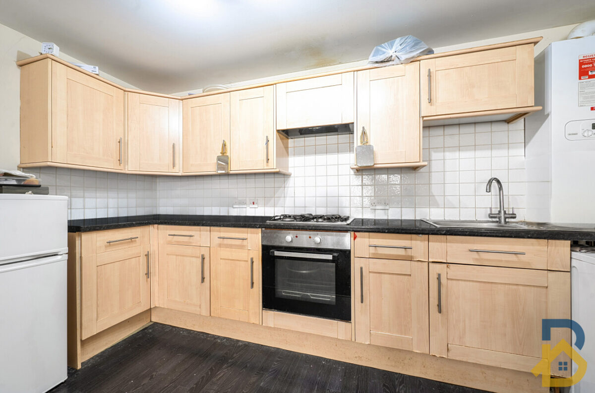 Carlisle Road, Ash Tree Court, RM1