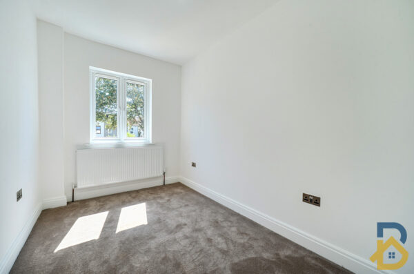 Kingston Road, Ilford, IG1
