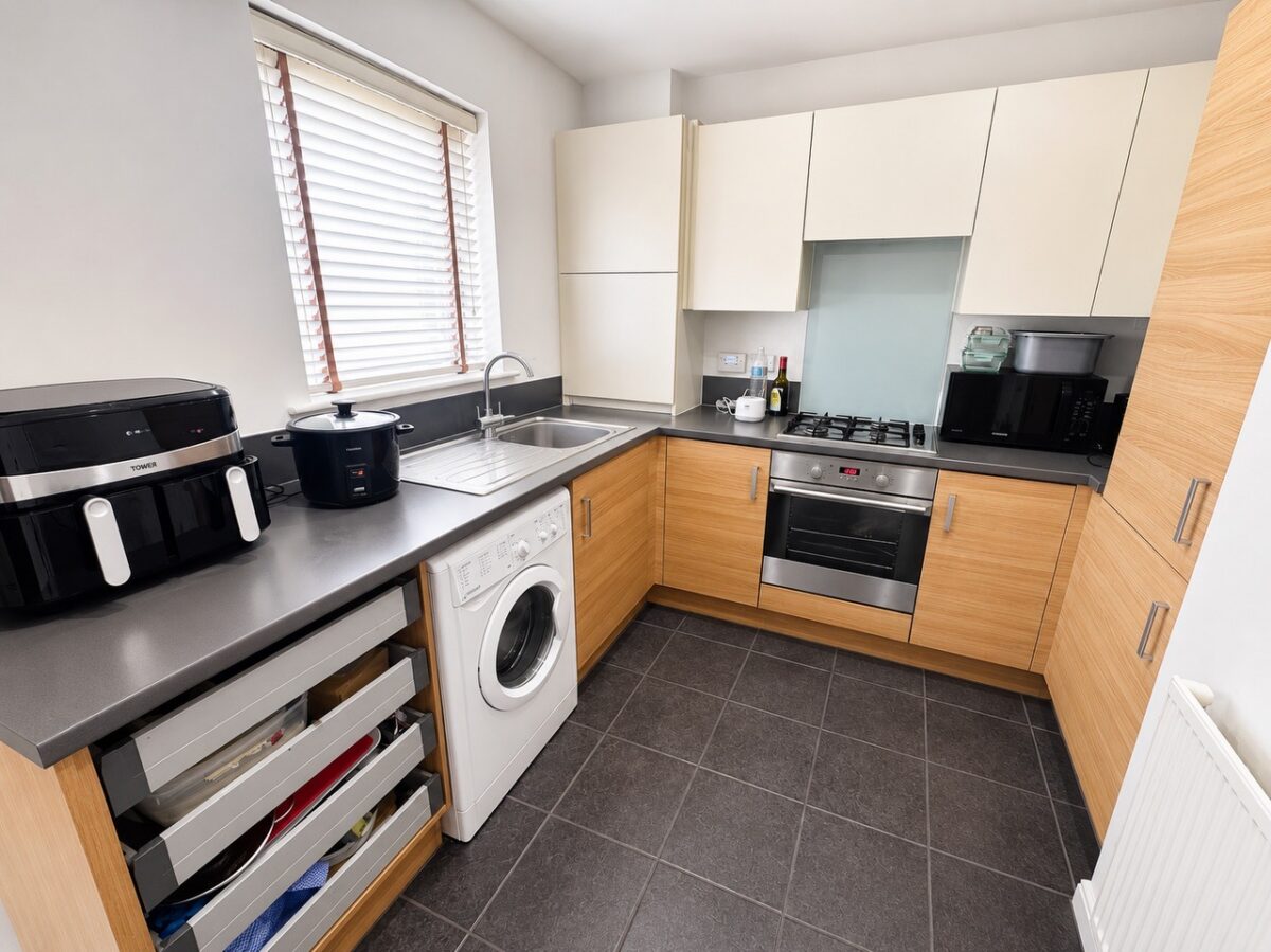 Ager Avenue, Dagenham, RM8