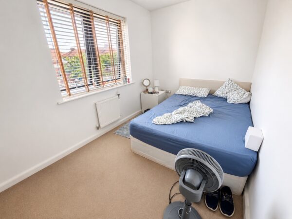Ager Avenue, Dagenham, RM8