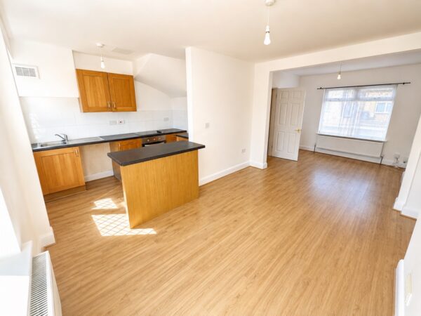 Westfield Road, Dagenham, RM9
