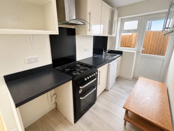 Rothwell Road, Dagenham, RM9