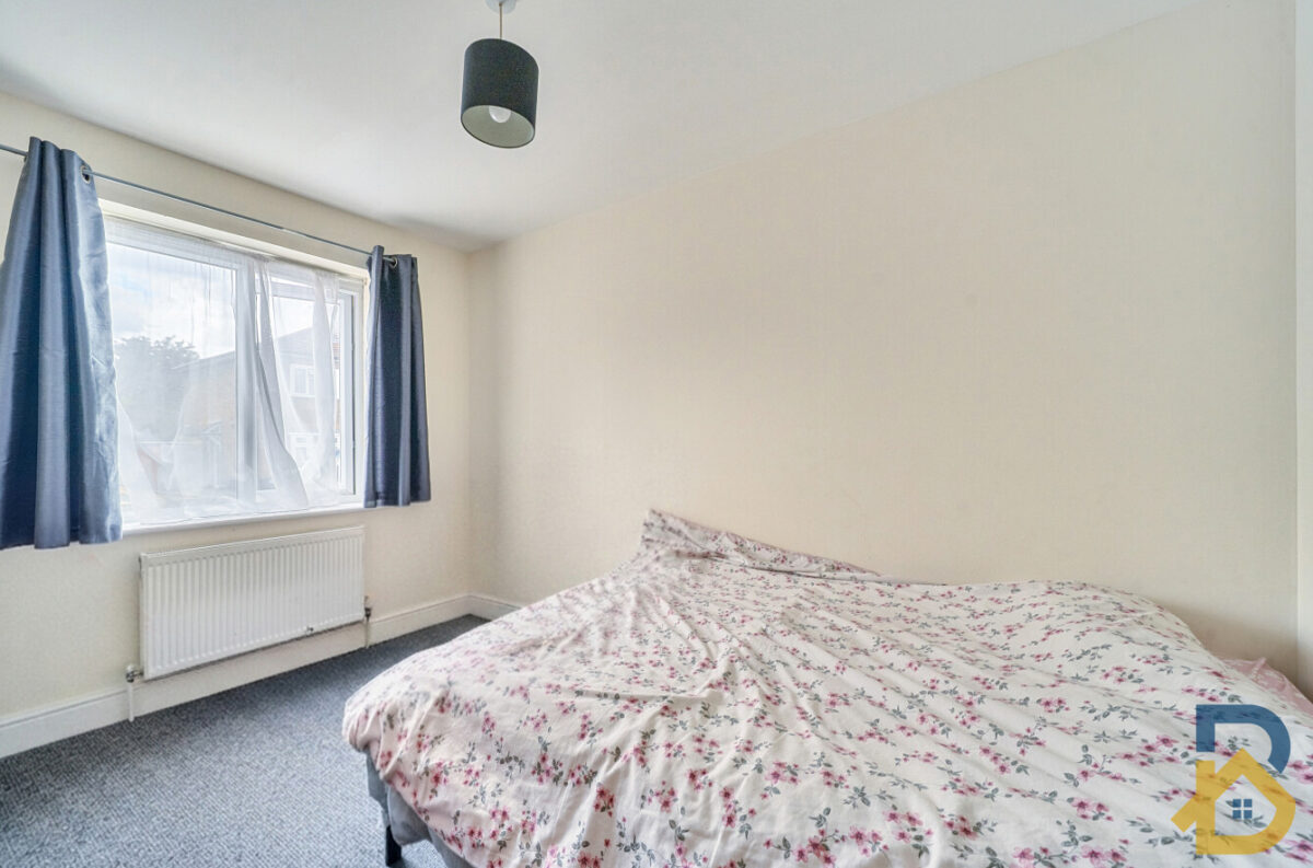 Carlisle Road, Ash Tree Court, RM1