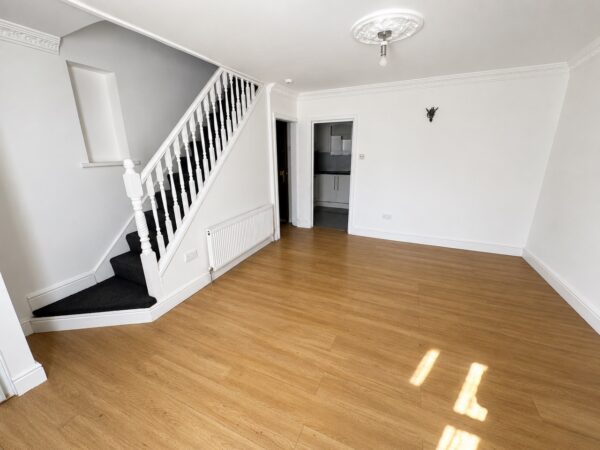 Rothwell Road, Dagenham, RM9