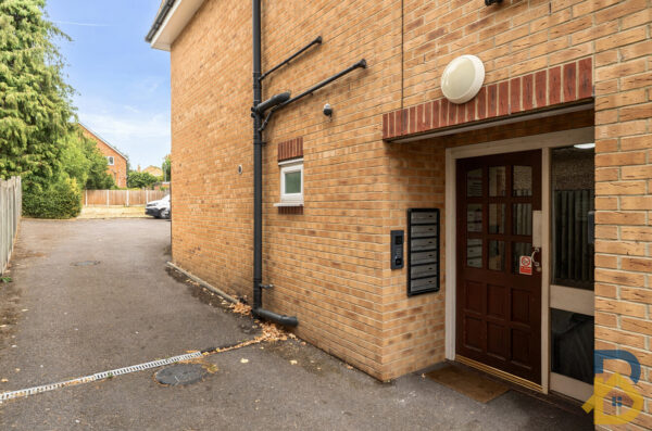 Carlisle Road, Ash Tree Court, RM1