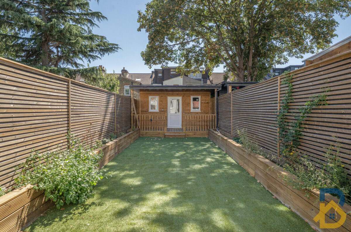 Kingston Road, Ilford, IG1