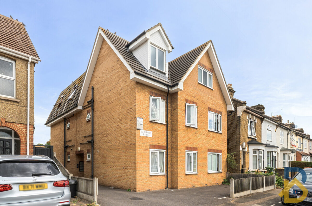 Carlisle Road, Ash Tree Court, RM1