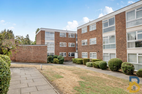 Tyrells Close, Upminster, RM14