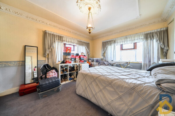 Victory Road, Rainham, RM13