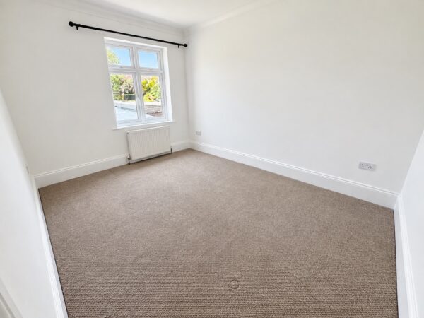 Hornchurch Road, Hornchurch, RM11