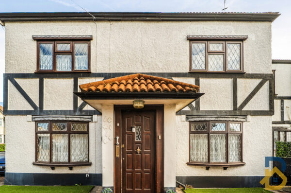 Victory Road, Rainham, RM13