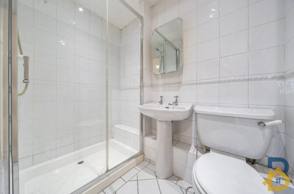 Upminster Road North, Rainham, RM13