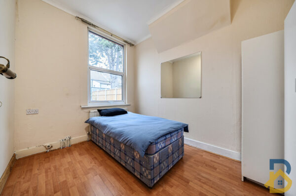 Glenny Road, Barking, IG11